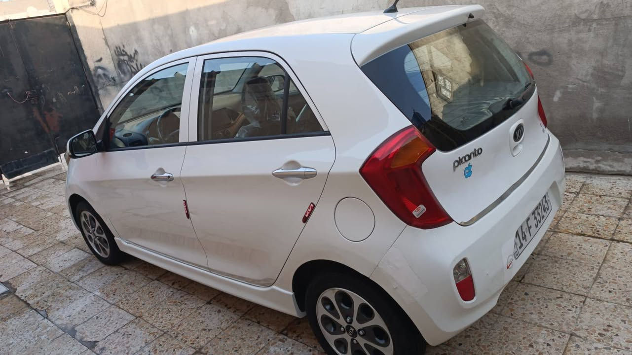 للبيع كيه بيكانتو وارد خليجي بصره بسمي مديل 2014 ماشيه 92 سياره جديده مكينه 1400الجبيره كفاله ضربه وتبديل بيهه مكانات صبغ قليل استخدام بنيه
مكينه كير تبريد تدفئه جاهزه 
فول مواصفات عدا فتحه 
*********** /*********** مكاني البصره الجنينه
