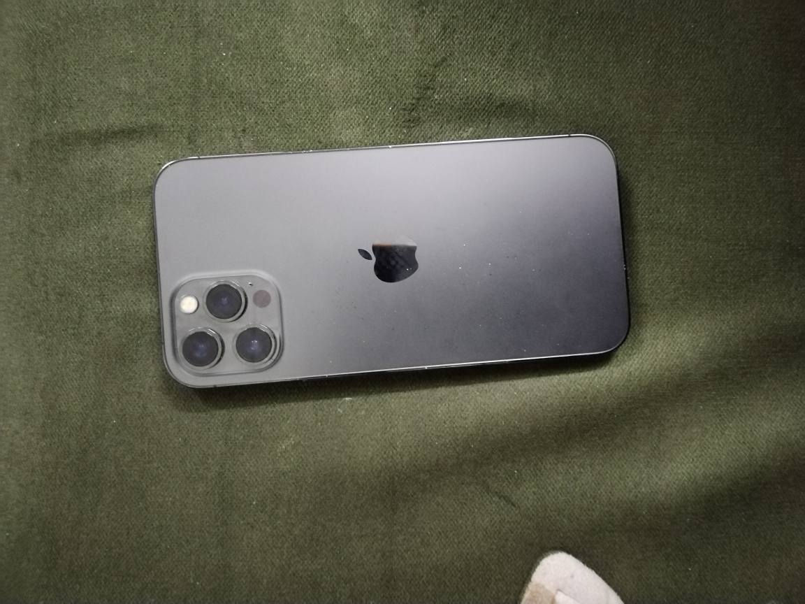 ايفون 12 برو ماكس شركه ماستر 
ذاكره 256
بطاريه 92
ممفتوح
جهاز نضيف حيل
مسويله تخطي
سعر 350 الف مكاني الدوره

***********
