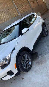 كيا سلتوز 2021  رقم بغداد محرك 2000 دوش موصفات S نص فول ماشيه75 الف كي...