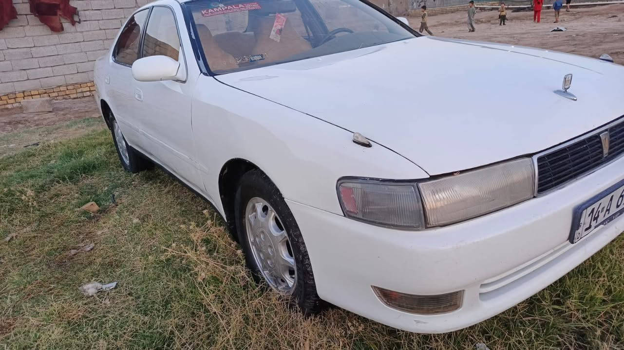 سلام عليكم البيع كرسته موديل 95 الون بيض 🍳
سياره كفاله من ضربه وكص ونغل وصبغ العام 
محرك وكير ونجي تبريد حداده تخم تاير غرفه جديده 
رقم بصره دولي مشروع وطني سنويه 30 سعر 66 
مكان ذي قار قريه الزيرج ***********
