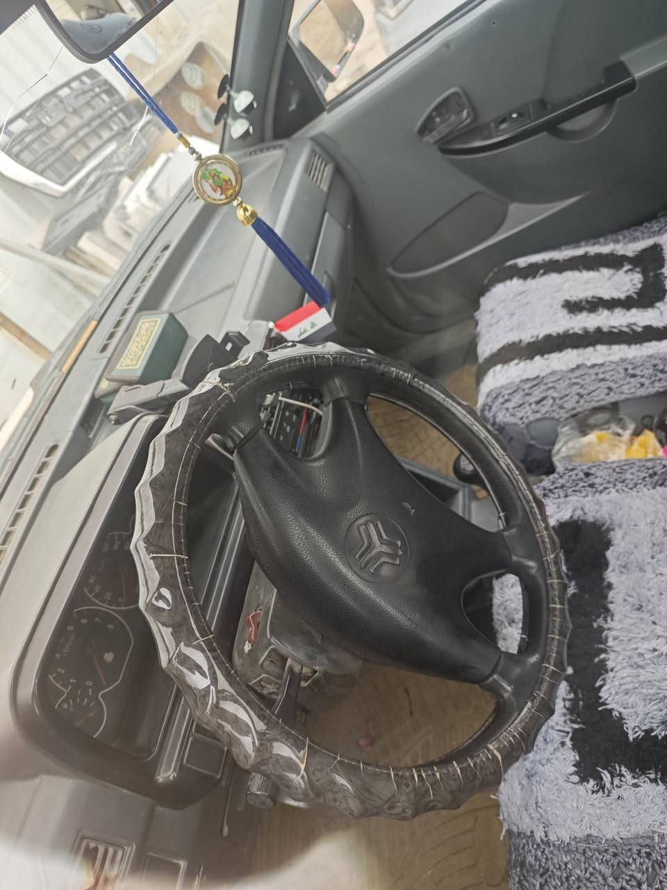 سايبا 2011 مكينه وكير وحدادية خير من الله مصفره هيئه وغرامات 
السعر ٢٢ بغداد الزعفرانية  ***********
