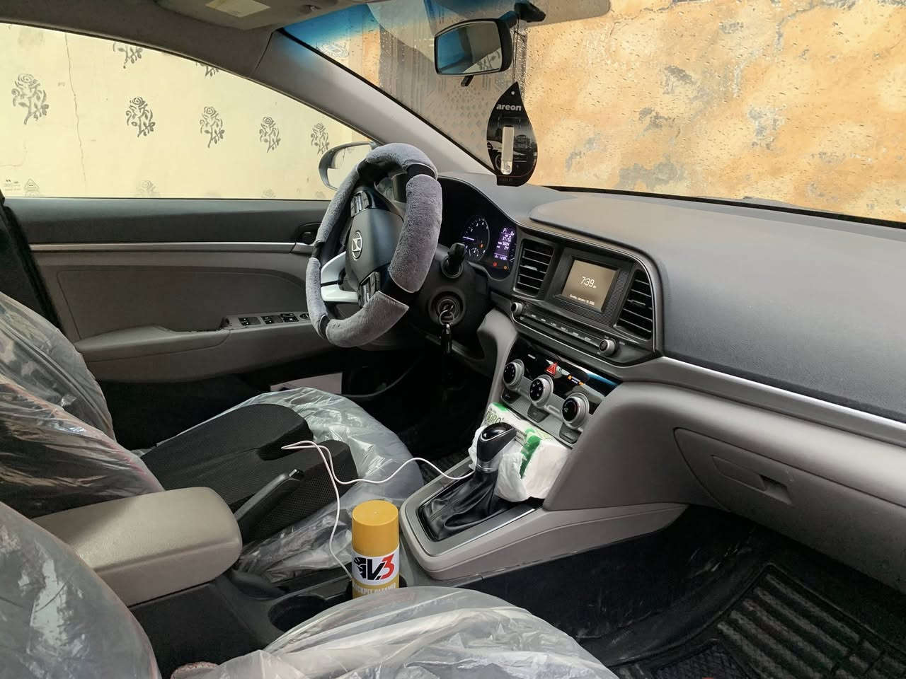 النترا 2019 وارد أمريكي رقم دهوك
محرك 20 دوش 
گير atm المرغوب
نظام العمل بانزين + منظومة غاز ايطالي(وزارة النفط( شركة غاز الشمال))
الضرر(جاملغ، ربع البنيد، باب تعديل بارد) جهة السائق بدون دواخل
***********
***********
