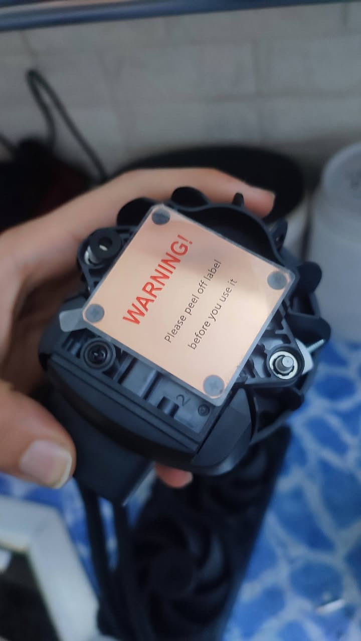 سلام عليكم مبرد اركتك جيل ثالث احدث شي جديد ماله ١٢٥ الف ومشتري جديد ما مستعمل رايده ب 80 الف قفل شراي راسلني وسعره غير قابل للتفاوض ***********
