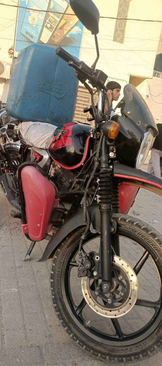 بوكسر للبيع 2023
العنوان بغداد مدينه الصدر 
تجفيت شركه  دراجه ما ناقصه شي شغل واطلع 
دراجه خير من الله 
سعر 2200 وبيهه مجال 
*********** بي واتساب
