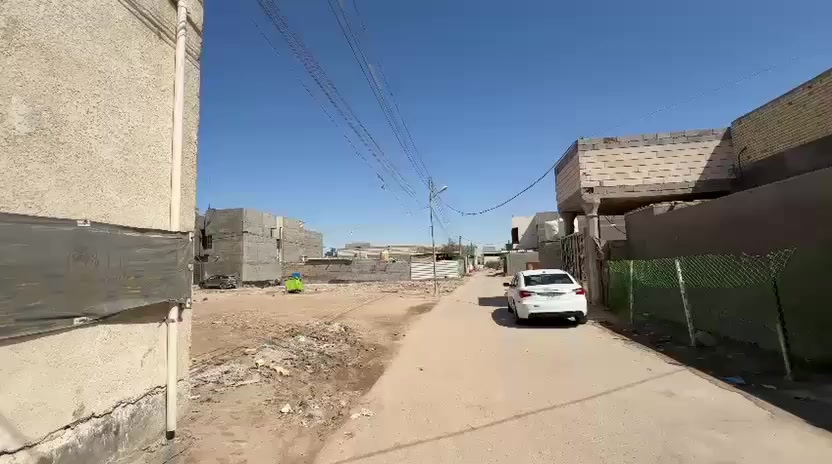 السلام عليكم قطعه للبيع تبعد ع الجسر الايطالي تقريبا500م المساحه 220م الواجهيه 8ونص لوو 9 النزال 24 العنوان التنومه طريق المرسى كوت الجوع شارع ولاية الأمير علي السعر 85وبيها مجال للأستفسار الاتصال ع الرقم ***********
