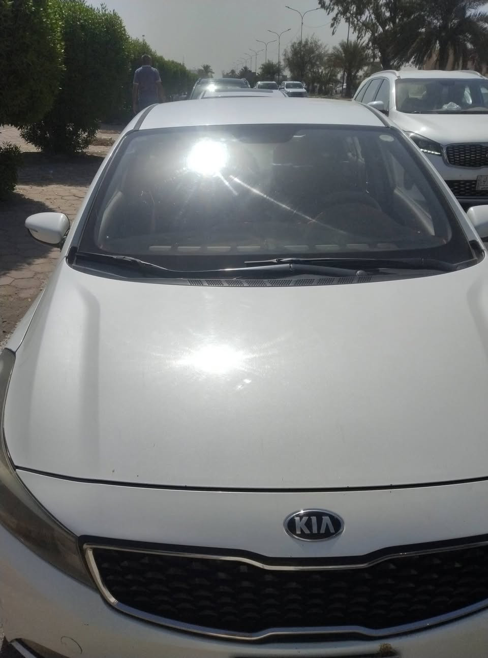 سلام عليكم سيراتو 17مكفول من صبغ سعر 137بيه مجال نجف لحريه ***********
