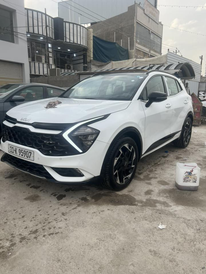 للبيع كيا سبورتج. جيتي لاين. موديل. 25 رقم بغداد.  ماشيه. 11. الف.  ضمان. شركة. نم ***********
