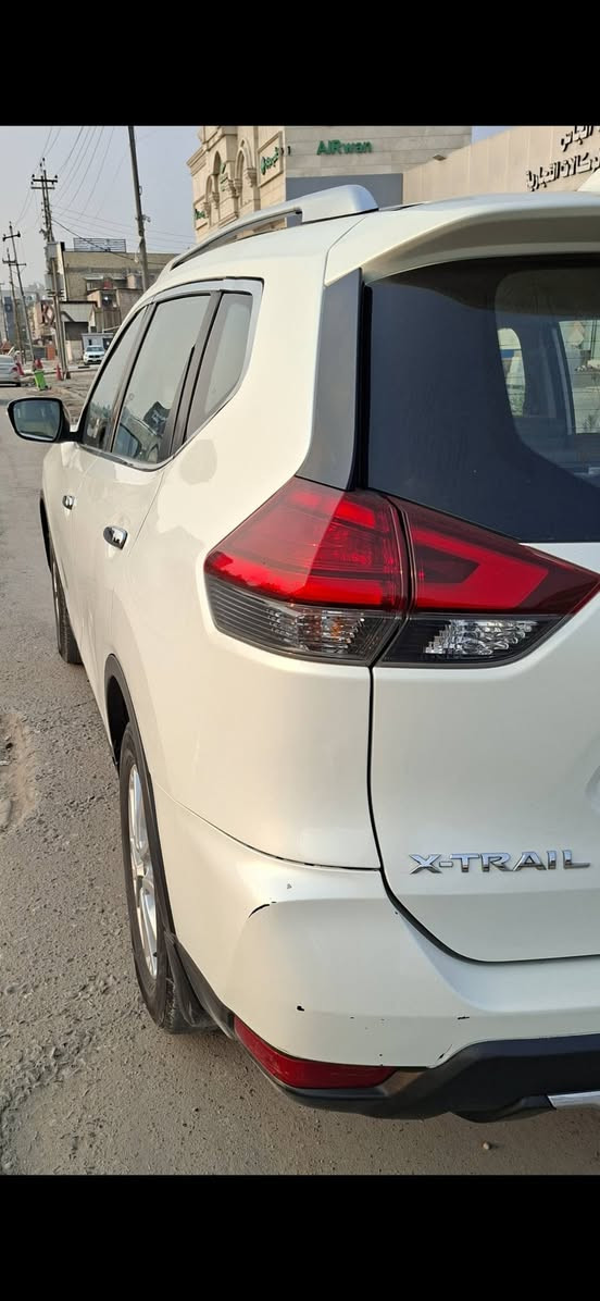 نيسان اكستريل خليجي 
مديل 2019  رقم بعداد مكفوله 
مواصفات سبعه راكب شاشه  كامره خلفيه  تحكم استيرن  تبريد تدءفأه مكينه اربعه سلندر  2400 كير مكفولات  مكان السياره في البصره للاستفسار ت***********  سياره اقتصاديه
