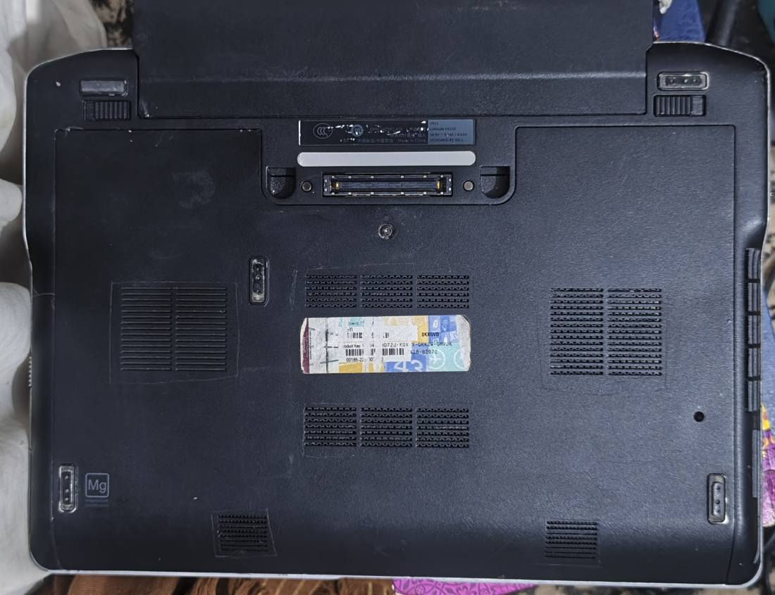 للابتوب Dell latitude e6230
‏حجم الشاشة 12.5HD
‏وزن خفيف ١٣٠٠ غرام 
‏هارد 256 ssd
‏رام  8Gddr3
‏بطارية جيدة جدا 
‏ألعاب متوسطة وتصفح وطباعة 
‏وأي فاي. كاميرا. مخرج hd.
‏مخرج لان. مخرج usb عدد ٣
‏حاسبة شغالة أي نقص مابيها 
‏الملحقات شاحنة فقط 
‏السعر ١٠٠ ألف السماوة السماوا, المثنى


**إذا كنت صاحب هذا الإعلان وتريد حذفه لأي سبب، رجاءا أرسل رسالة إلى الدعم الفني**