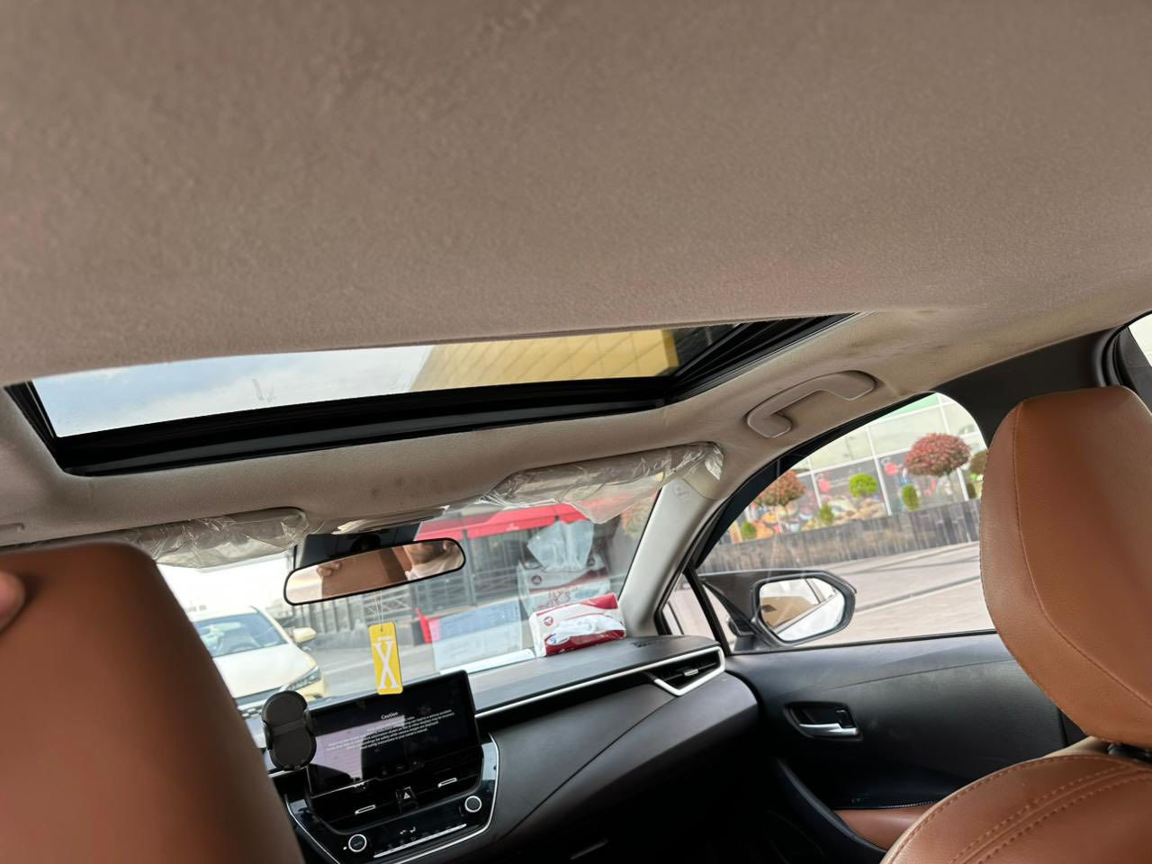 للبيع كورلا خليجي شكل امريكيLE
0772197693
السعر 112 بيها مجال
موديل 2023 
كلين بدون صبغ 
تحكم ستيرن 
كاميرا خلفي 
ويل كب بلادي 
تايرات جديد 
صدر جديد 
لايتات بلادي 
رقم سنويه جديد تحويل ثاني يوم 
بلاد هايبرد محور بنزين كير ومحرك 
تحوير درجة اولى 
مكان السياره ديالى خانقين


**إذا كنت صاحب هذا الإعلان وتريد حذفه لأي سبب، رجاءا أرسل رسالة إلى الدعم الفني**