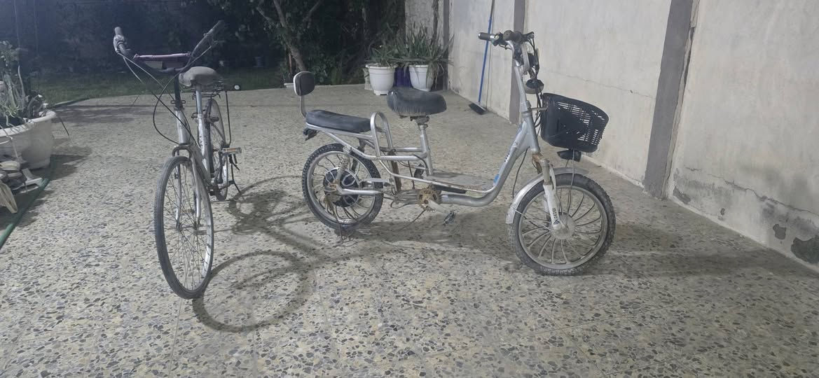 باسكلاات مستعمله قليل بس متروكات واحد شحن حجم ،20البطه 26 يعني ينرادلهن دهن نفخ تايرات ماعيزات شي بس نضاف المكان نجف ***********السعر الواحد 80بي مجال
