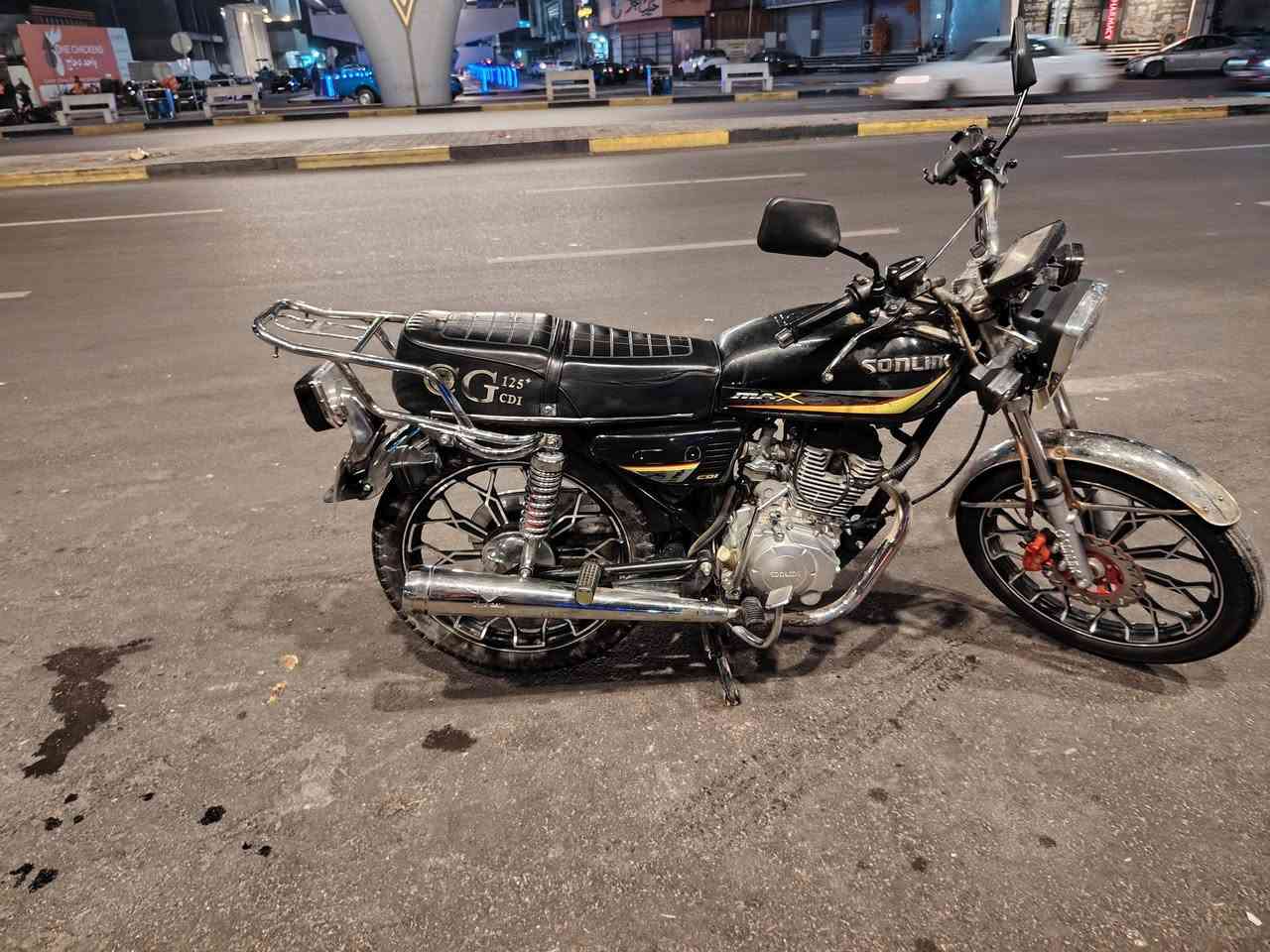 دراجة سيفان للبيع دراجه خير من. الله و نضيفه السعر 600و بيها مجال مكاني بالوزيريه للتواصل *********** واتس اب
