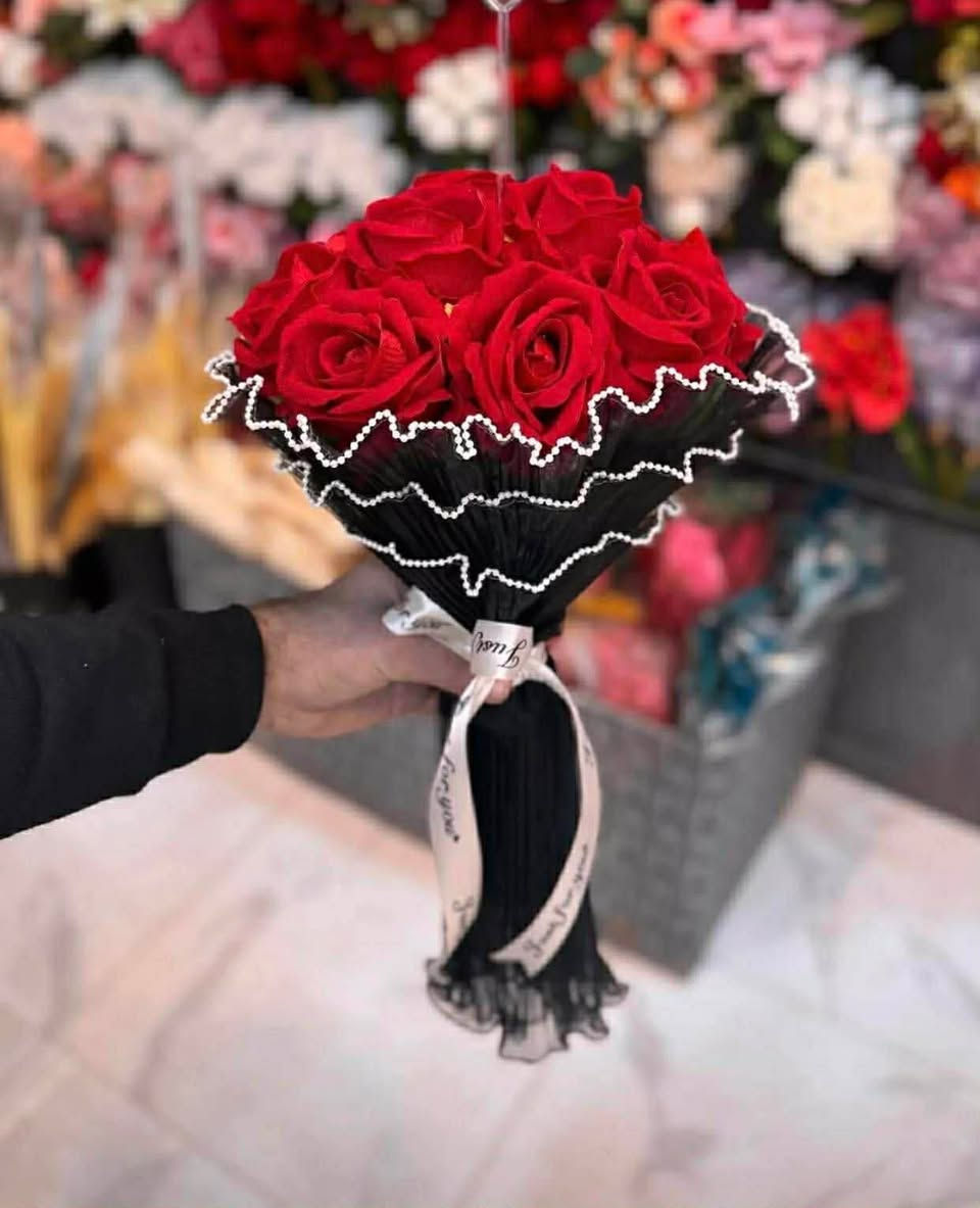 بوكيه ورد او مسكه
خطوبه
زواج 
تخرج


**إذا كنت صاحب هذا الإعلان وتريد حذفه لأي سبب، رجاءا أرسل رسالة إلى الدعم الفني**