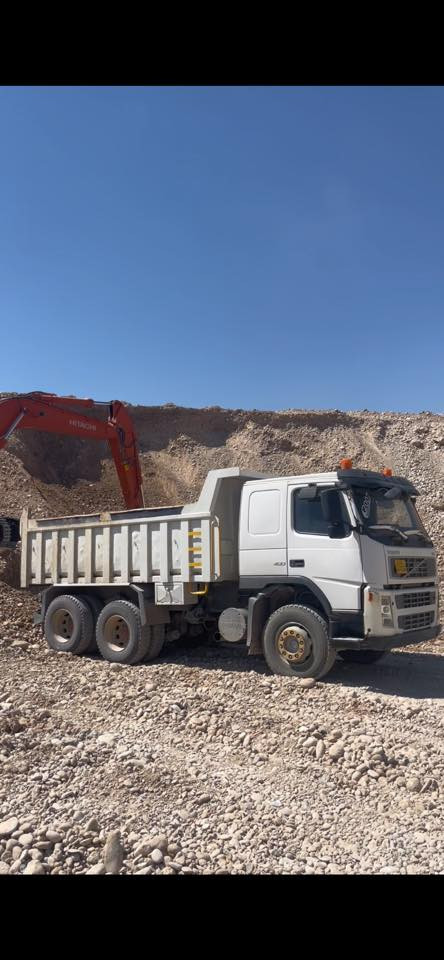 ڤەلڤۆ٢٠٠٧ مەکینە وەحش گیرو مەکینە بە شەرت هەر ١٠ تای نویە مەجموحە شەفت گیر ٣ بە ٣ شەنسی کوت سەحر ٣١٠ مەجال رەقەم ***********
