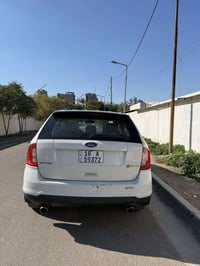 ايدج • ٢٠١١ • مكفولة