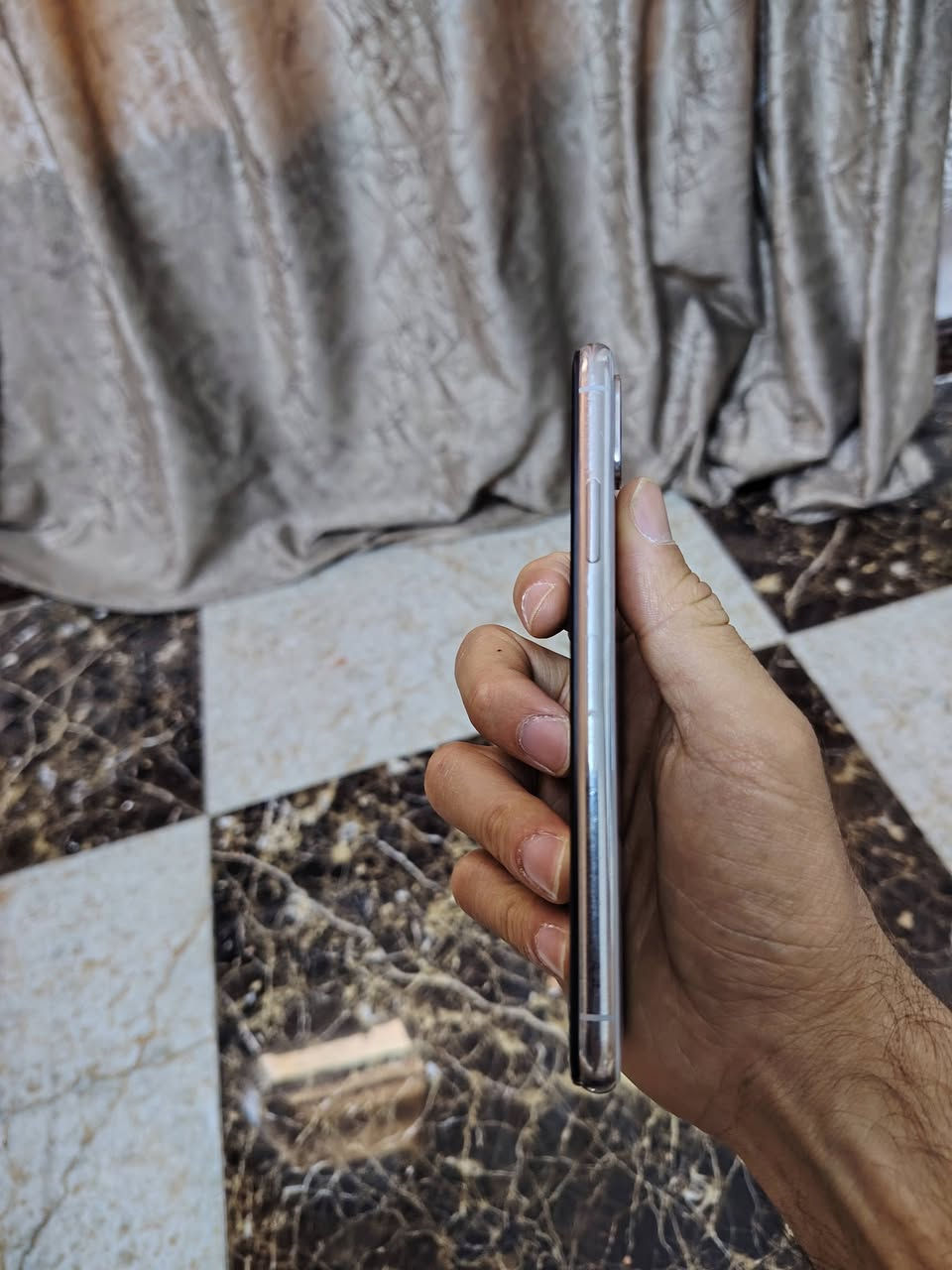 السلام عليكم ورحمة الله وبركاته
ايفون اكس جديد لوك ذاكره ٦٤

ابيض مبدل شاشه فقط
التلفون شرط الفحص
شغال فيس ايدي
نظيف جدا
رايده ب١٧٥ الف
***********
 موجود واتس
