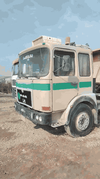 السلام عليكم شباب سياره البيع مان سكس محدثه الفين وثنين مكينه وكبر ومجموعه عربانه ثلاثين متر رقم ميسان سياه مكفوله كفاله عامه***********
