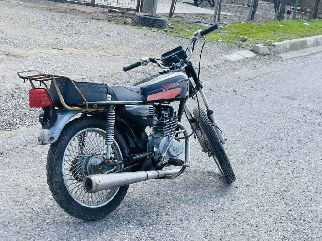 شوين كويه

بؤفرؤشتن نامي بةشةرت هةموو
گيرو مه كينه ي به شه رت  شتئ چركةي تيانيه تاية بؤتاية بةشةرت سعري200 هه زارو مه عامه له خوار هه مو بازار 
موشته ري تيل بكه 
*********** كويسينجاك, أربيل
