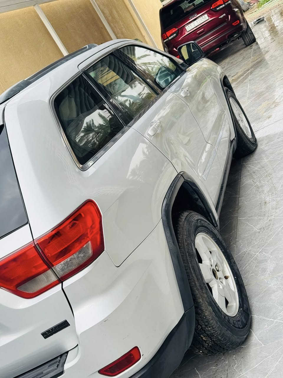 الهم صلي على محمد وال محمد
السلام عليكم 
جيب الاريدو. مديل2012/وارد كندي 
رقم بغداد  مشروع وطني سنويه لل٢٨
 مواصفات حلو. كشن كهرباء بصمه ابواب.  بصمه تشغيل.  سياره بدون ضربه. ما عده جاملق. صبغ فقط  الباقي. كفاله. وشرط السونار سياره جديه   مكينه /٦/٣٦٠٠/كير كفاله تبريد تدفاء كله بشرط  سياره ما ناقصه برغي مال جناي. السعر ١٥٥/وبيه مجال حك الجيه 
***********
