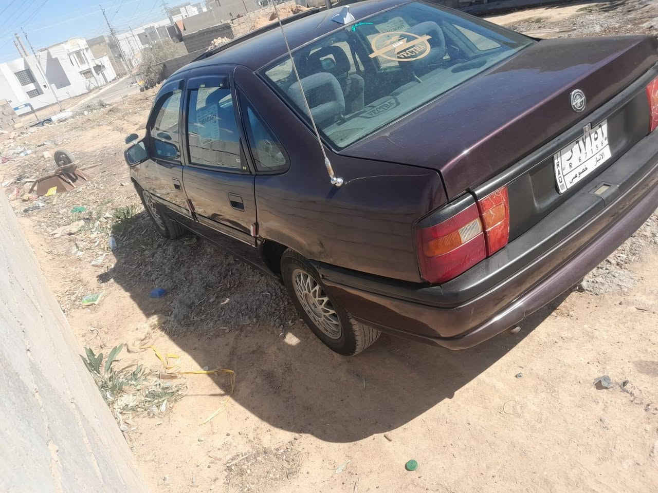 السلام عليكم.  للبيع او المراوس حسب القناعه السعر 35
اوبل فكترا موديل 93 
رقم انبار تحويل مباشر   
حداديه جديده 
كير ومحرك جدد 
تخم تاير ويل كب 
سياره جاهزه  العنوان الرمادي ال خمسه كيلو 
للاستفسار ***********
