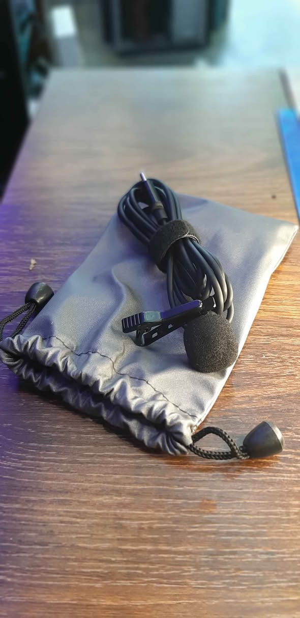 🎤🔥 ميكروفون Lavalier Type-C الأصلي 🔥🎤
صوت نقي واحترافي للمحتوى، التصوير، البث المباشر، والمقابلات 😍
✅ مناسب للموبايلات Type-C
✅ صوت واضح وعزل ممتاز للضوضاء
✅ سهل الاستخدام Plug & Play
✅ حجم صغير وخفيف للحمل
✅ مثالي للتيك توك، اليوتيوب، والفيسبوك لايف 🎥
💰 السعر فقط: 18 ألف دينار
📍متوفر الآن — الكمية محدودة
إذا تريد جودة صوت قوية بسعر ممتاز، هذا أفضل اختيار إلك 🔥
راسلنا خاص للحجز أو الاستفسار 📩 أربيل, العراق


**إذا كنت صاحب هذا الإعلان وتريد حذفه لأي سبب، رجاءا أرسل رسالة إلى الدعم الفني**