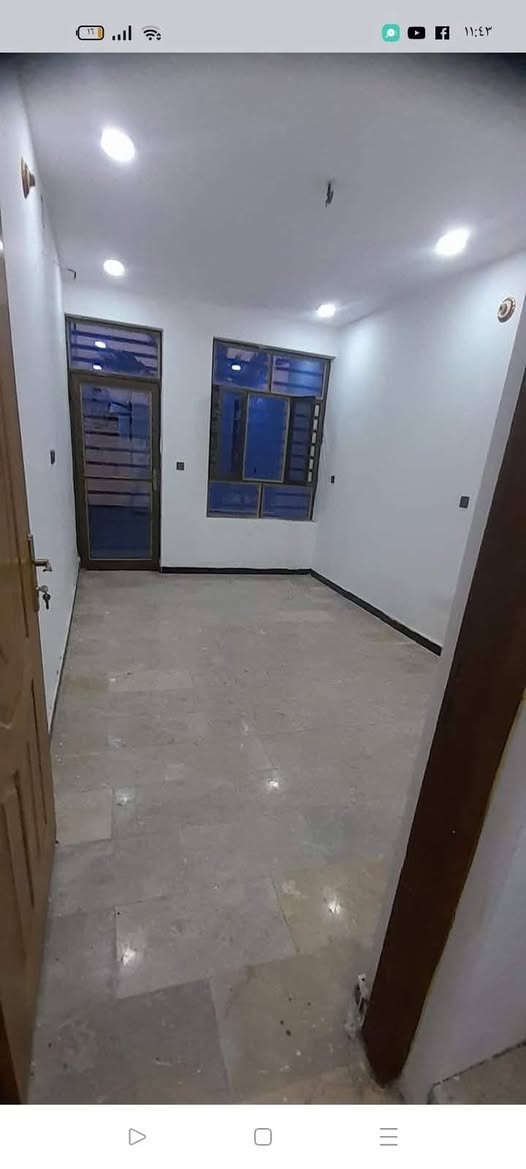 سلام عليكم دار للبيع 70متر الطالبيه قرب اداره واقتصاد فرع المخازن بناء 2023 للاستفسار ***********
