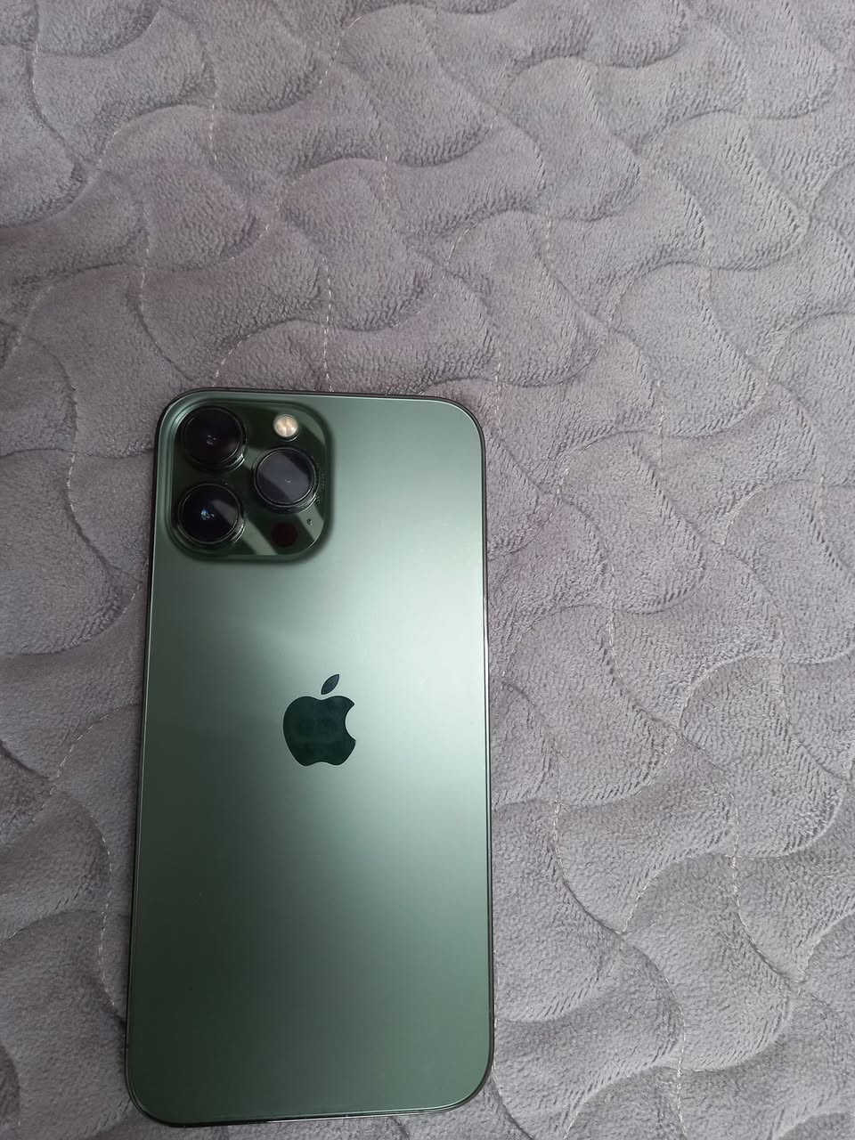 السلام عليكم ايفون 13 برو ماكس ذاكرة 512 بطارية 84 بلادية نموذج M  مكفول من الشخط بلادي كلشي مامبدل بي شرط الحاسبة العنوان بغداد الشعب حي اور متواجد ماسنجر وواتساب *********** 
السعر 720 وبي مجال

