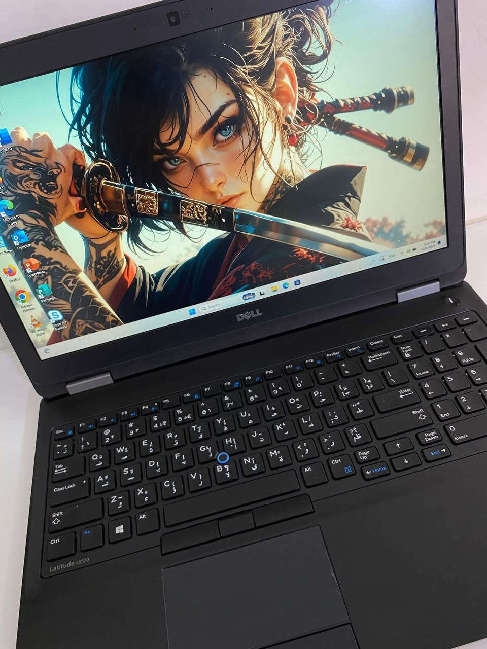 عدد 5
دل لتيتيود 5570
كوراي سفن
 الجيل السادس فئة HQ

رام 8 كيكا ددر4 
قابل للتطوير إلى 32

هارد 256 ssd M.2 
قابل للتطوير إلى تيرا

حجم 15.6  دقة اجدي 
كيبورد ضوئي ليزري عربي انكليزي

كرت انتل داخلي 4 كيكا
Intel Graphics 4 gb 
كرت خارجي 2 كيكا
Amd Radeon R7 m360 2gb

حجم 15.6

290الف دينار


**إذا كنت صاحب هذا الإعلان وتريد حذفه لأي سبب، رجاءا أرسل رسالة إلى الدعم الفني**