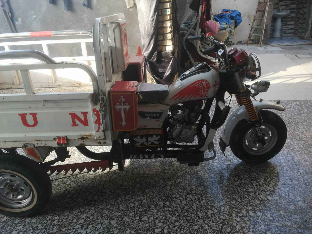 السلام عليكم ورحمة الله وبركاته ستوته دايون 2020 امرقم الستوته جاهز من جميع الجهات موجود وات ساب *********** ناصريه مركز السعر  2.300مليونين وتلثميه
