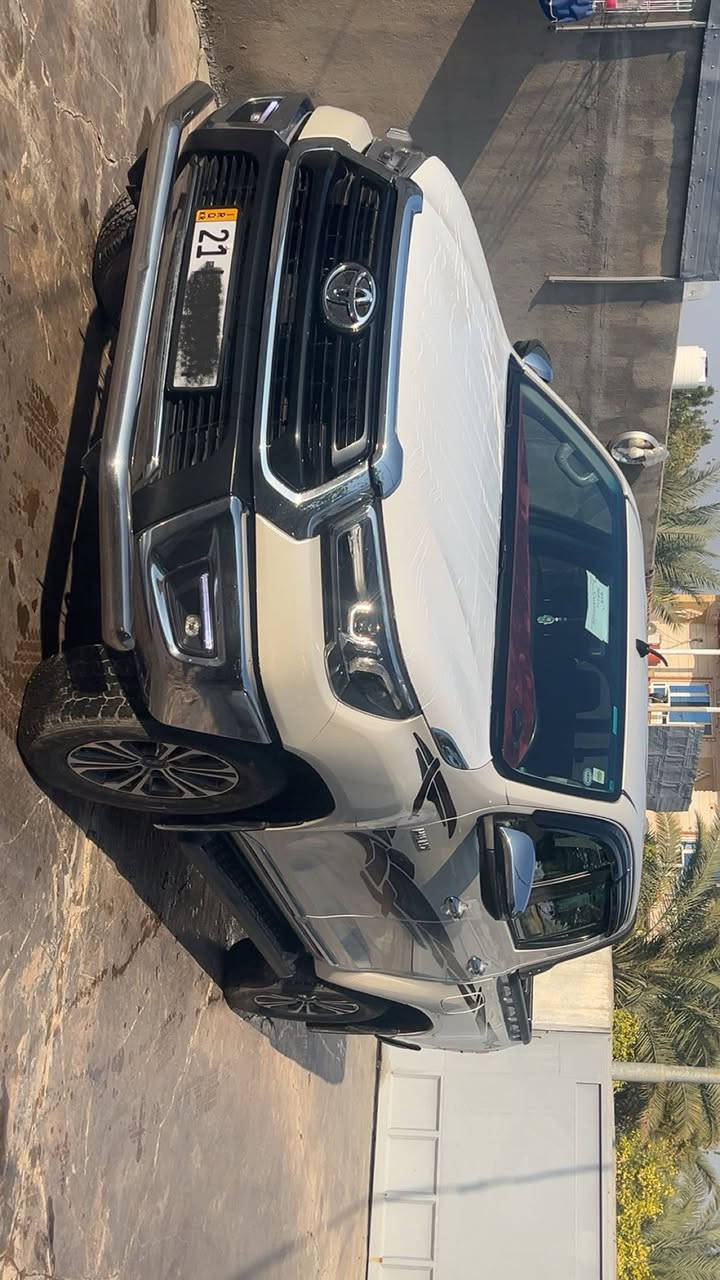 سلام عليكم تيوتا هايلوكس   2022 سعودي.  كير اوتاماتيك كشنات تدفئة و تبريد  حساس خلفي  كامرة بلادية 
مكينة 2.7 دبل اكسل 
سعر.   (315)
مكان ديالي خانقين 
***********
