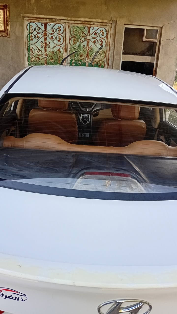 سلام عليكم الانتره موديل ١٢ خليجيه بيه جاملغ امبدل بدون صبغ السياره رقم اربيل تريد وكاله اتريد تحويل السعر ١٠٠ مكان السياره بابل للتواصل ***********
