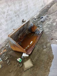 للبيع السعر550 رقم الهاتف 07768965422