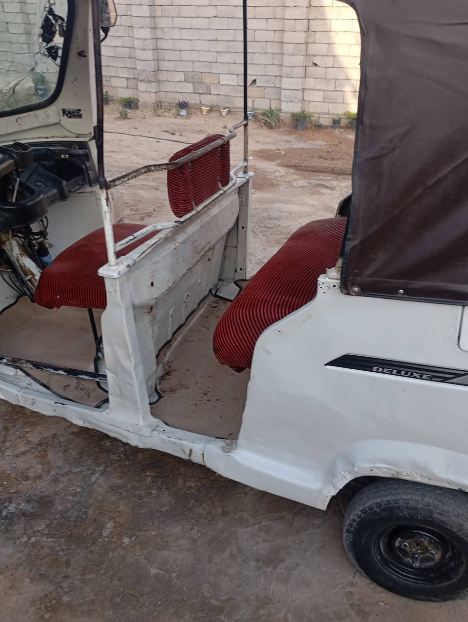 تكتك 18  بيها مكينه 22 مكاني بغداد سعر 3 وبيها مجال حك جيه ‏‪0773 173 2598‬‏
