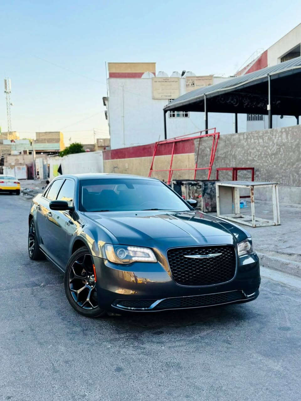 سلام عليكم
اوباما كلايسلر 

دخول جديد كتاب ضباط رقم بغداد 
تحويل مباشر 

سونار مرفق بصور 

موديل 2019

دخول ذكي 

تشغيل عن بعد 

تحكمات ستيرن 

مثبت سرعه 

الحادث: السياره كفاله فقط اجه بيهه كلير جاملغ من امريكا

مكان بغداد 

سعر خاص 
***********

