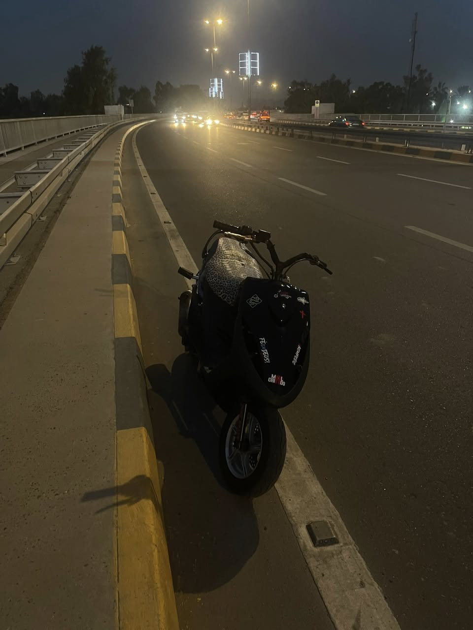 سلام عليكم دراجة ماكس لبيع بيها ويالة اصلية وصالنصة صجمية وكلج خلفي مكينة بلاد شاصي 7 الاوان وبيها تزويد خفيف موجود ب الصور لبيع او مراوس بيراني اوراق ونضيفة واتساب ***********
