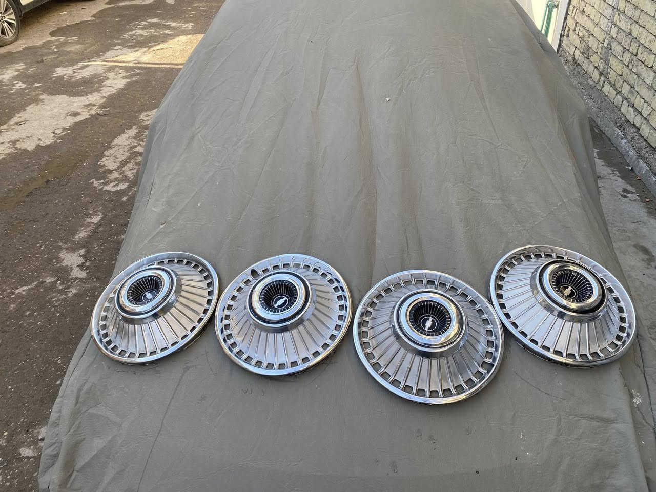 سلام عليكم شباب للبيع تخم كبات ٦٣ حجم ١٤ نظافة كدام عينك شراي اتصل وبالخدمة مكاني بغداد الدورة شارع ٦٠

***********
