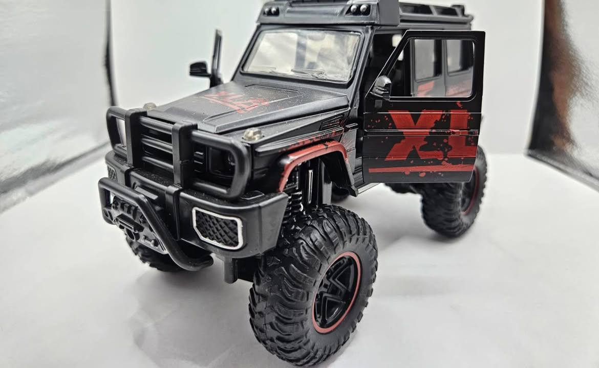 مجسم سيارة مرسيدس جي كلاس (Mercedes G-Class) ،
السعر 18 الف 
 يتميز بتفاصيل دقيقة  حديد كوالتي عالي 
حجم 1:24
متوفر توصيل لكل المحافظات 5الاف


**إذا كنت صاحب هذا الإعلان وتريد حذفه لأي سبب، رجاءا أرسل رسالة إلى الدعم الفني**