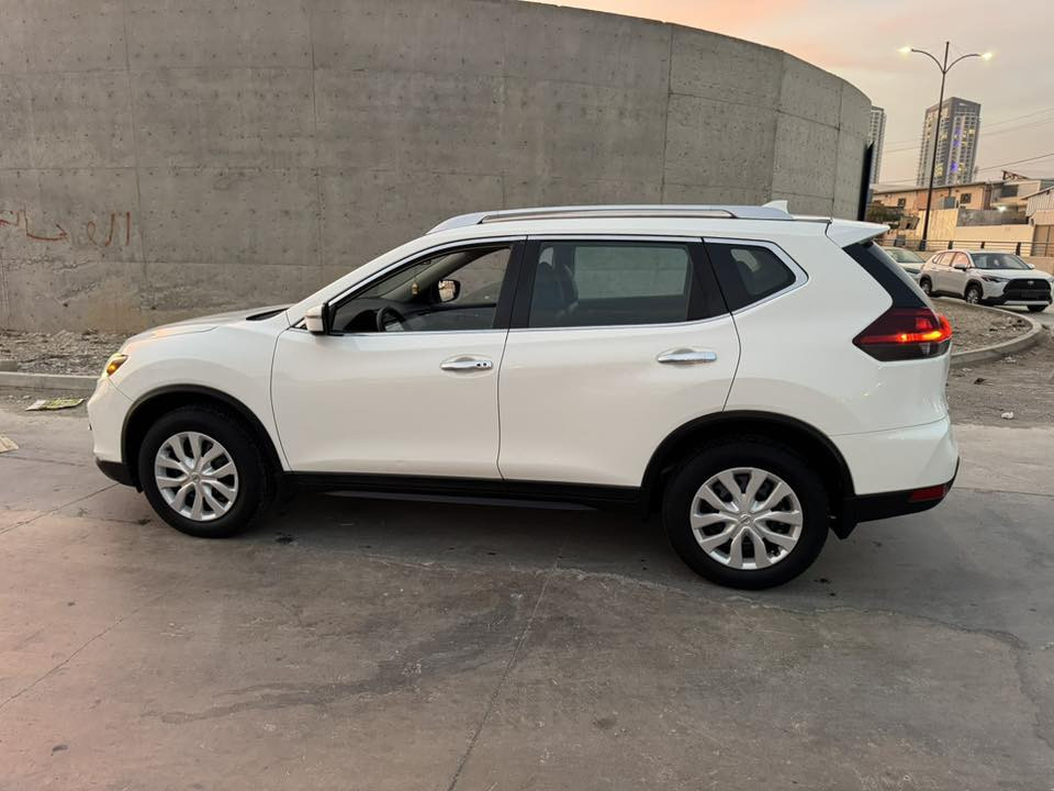 Nissan rouge 
مۆدیل ٢٠١٩
تەنها 87هەزارمایل رۆشتووە مەکینە ٢.٥
مواسەفات /دەبل ئەکسل /راداری ئاوێنە راداری پێشەوە/شەغال /کوشن هیتەر/ راداری ئاوێنە /تولی سەقف /لیدی دەعامی / دوو سویچ /ئاوێنە ئاوێنەی هیتەر و ئیشارەت/مۆدی ئیکۆو سپۆرت
گێرو مەکینە بەشەرت نەکراوەتەوە
مەکینە ٢.٥
بۆیاخ / سێ پارچە کلیەری هەیە بێ ئێرباگ بێ ناو بەناوی خۆمەوەیە سەنەوی بەسەر نەچووە
سەیارەکە وەک رەسمەکان جوان و رێک و پێکە
نرخ ١٦٨$
***********
