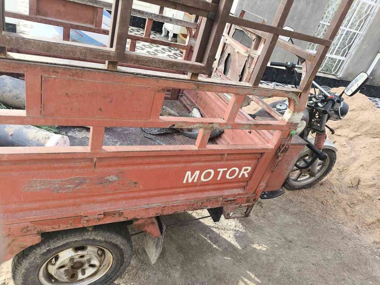 ستوته 2017 اوراق بيه عارضه 950 بيه مجال بسيط كلش ليحب يتواصل وياي ع هاذ رقم *********** مكاني رمادي جزيرة خالديه
