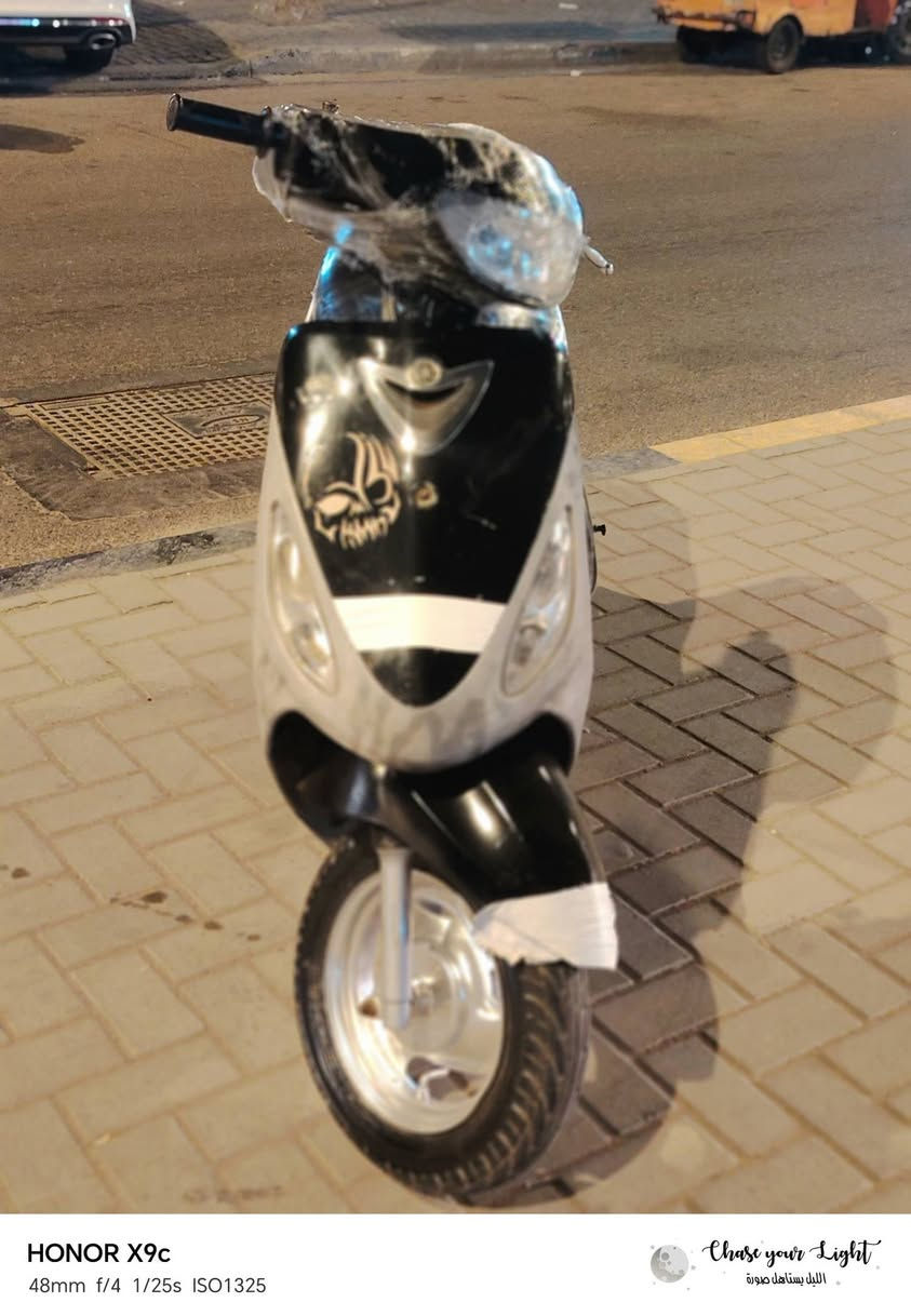 السلام عليكم دراجه ماكس قجمه للبيع دراجه نكره سلف ما ناقصه شي دراجه بوشته بلاديه 49 مفتوحه ولفات فقط سعره 550وبيه مجال لشراي مكاني قبله لتواصل علا الرقم ***********
