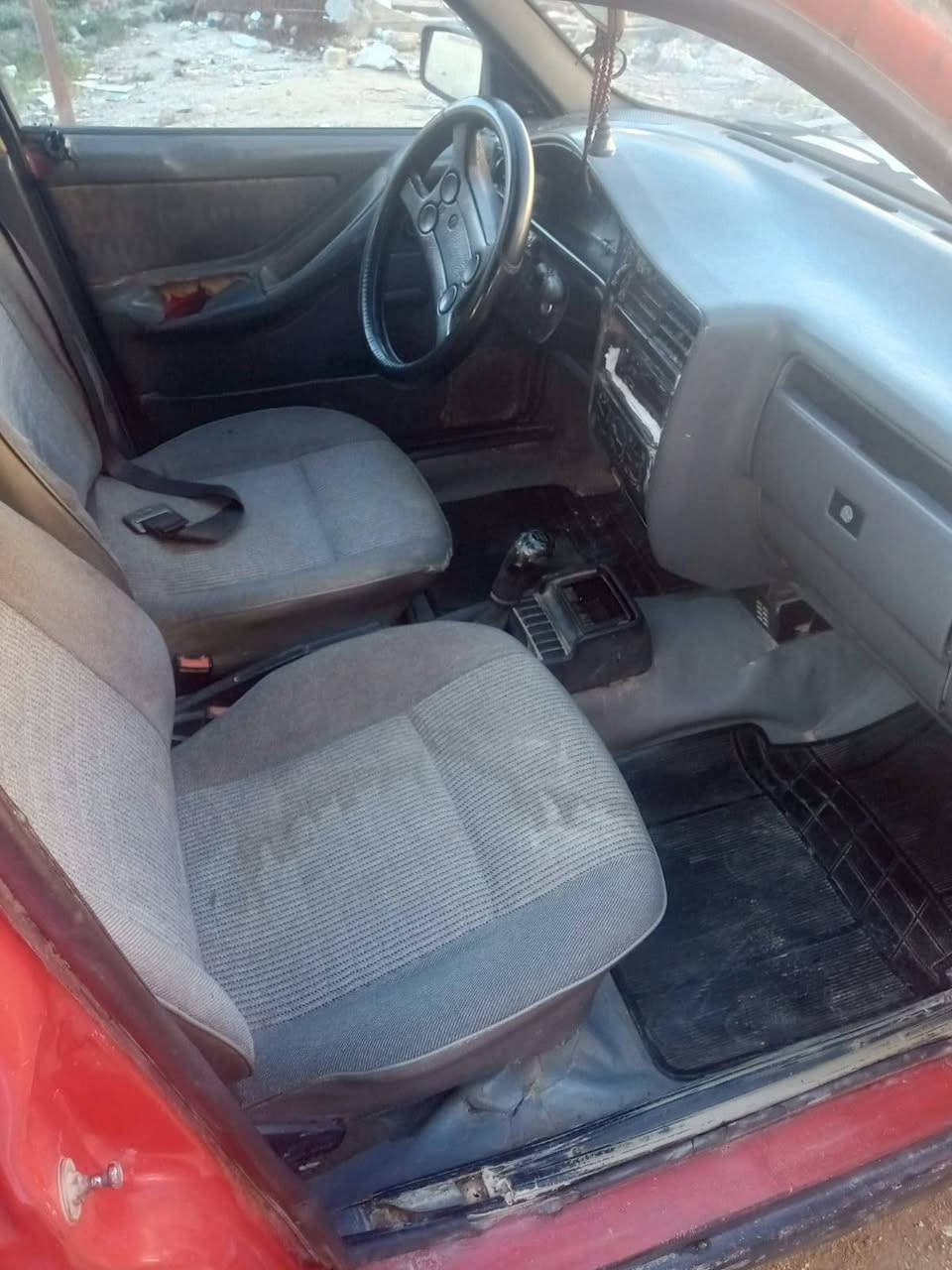 سلام عليكم  كولف موديل ١٩٩٢ حائز ثالث وكاله مكينه وقير نظاف  بغداد السعر ١٦ هاتف ***********
