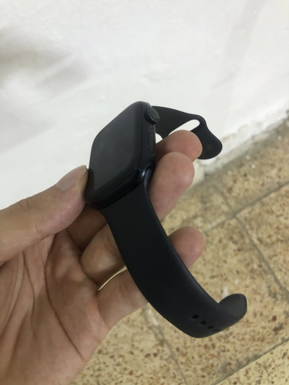 ساعه ابل جيل9حجم45بطاريه93 يحتاج الها شاحنه ب15 سير اصلي سعر قفل من الاخير235ليريده ياخذه***********واتس
