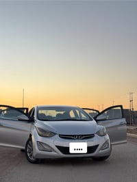 النترا 2016للبيع السياره  السياره نضيفه وحلوه محرك كير خير من الله بيه...