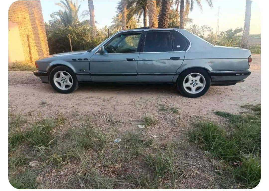 عليكم BMW    موديل 1992.   حجم 735     رقم نجف الماني تحويل مباشر مكينه وكير بلاد جدد كهربائيّات كله شغاله تخم تاير شواصي بلاد حداديه جديده كشنات كهرباء. سياره جهازه  السعر 26.       المكان نجف  ***********
