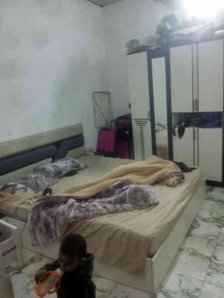 سلام عليكم بيت البيع في جزيره باب لهوه شارع 15سعر 37بيه مجال رقم *********** مساحه 100 متر
