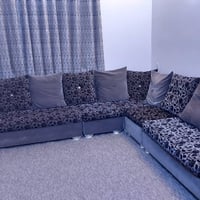 تخم قنفات ديوان (أثاث منزلي) بحالة ممتازة للبيع ​التفاصيل: ​الحالة: نظ...