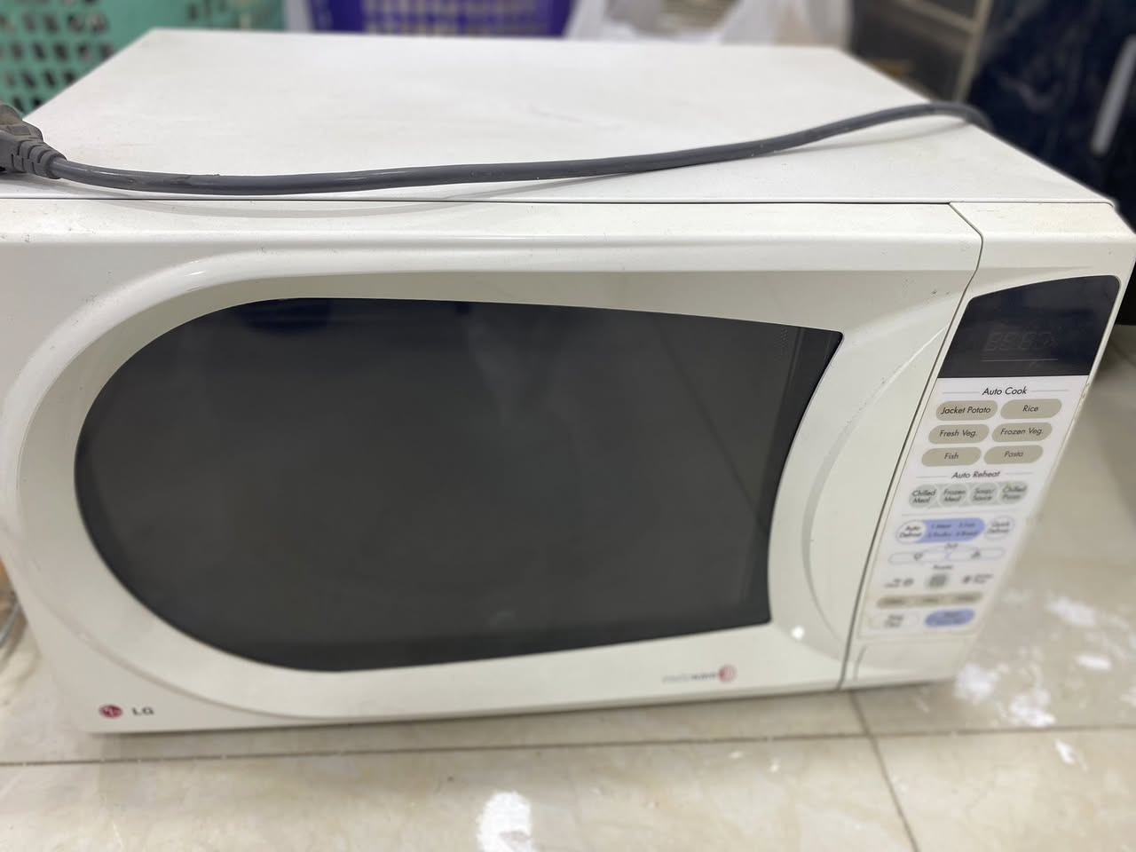 السلام عليكم اوفن LG استعمال قليل للبيع سعر مناسب على الخاص مكان بغداد


**إذا كنت صاحب هذا الإعلان وتريد حذفه لأي سبب، رجاءا أرسل رسالة إلى الدعم الفني**