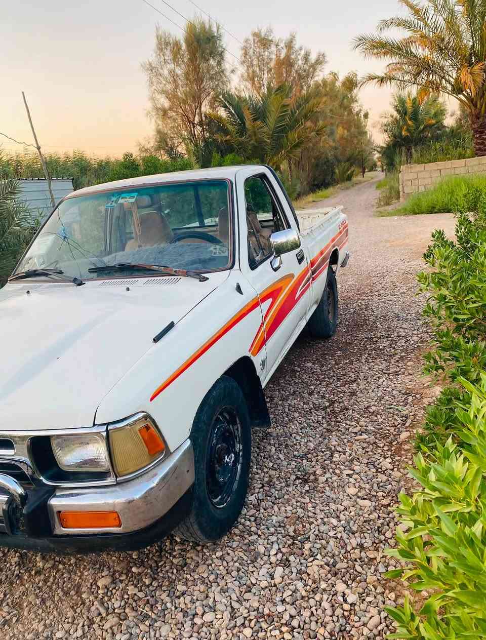 للبيع بيكم 1992 سياره خير من الله كير اكسن شاصي كفاله محرك بي تنقيص قليل  مكاني ديالى رقم الهاتف ***********
