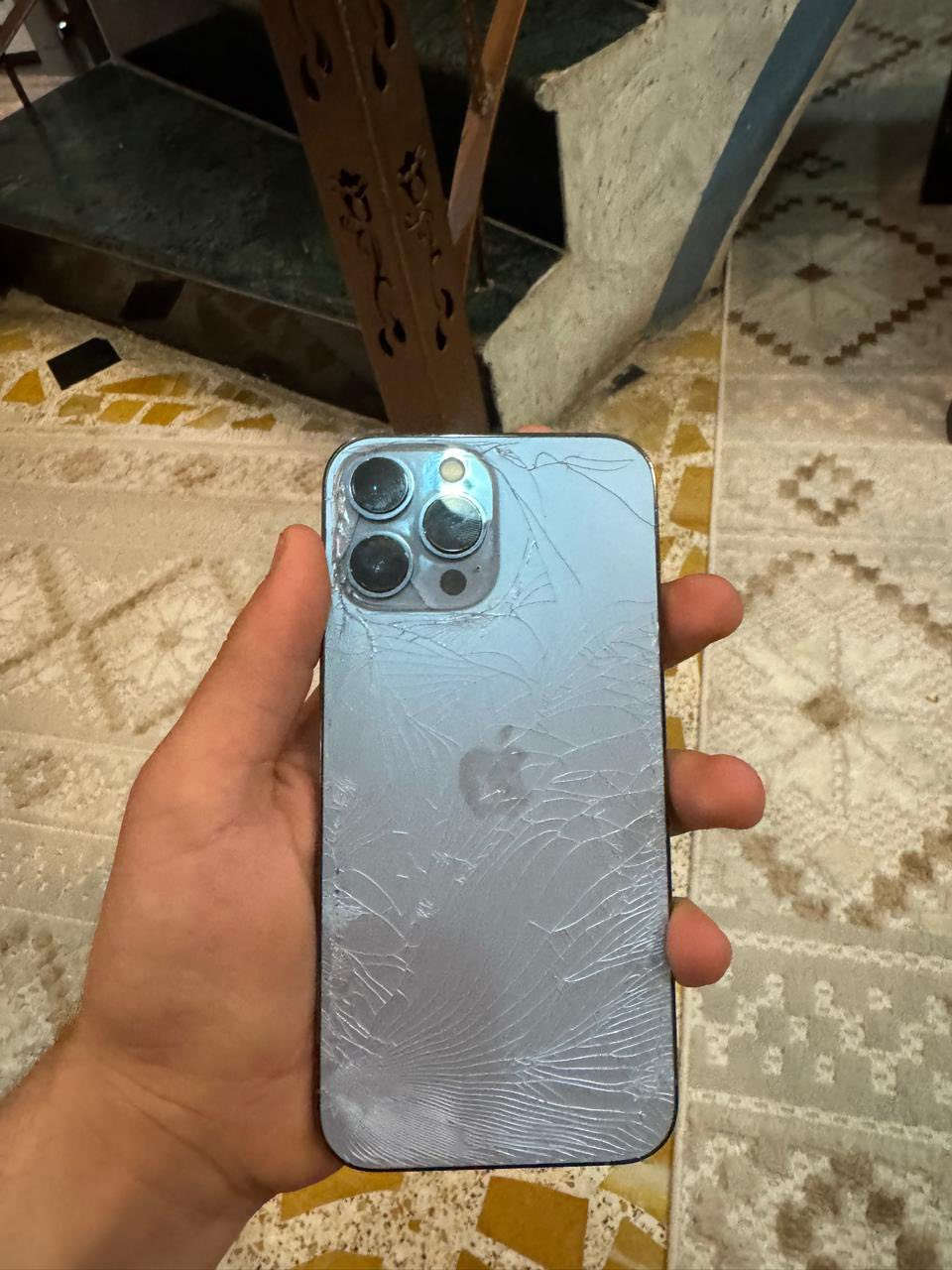 السلام عليكم عندي 13 برو ماكس امريكي مامفتوح مستعمل بطاريه 91 بلادي ارجع وأكلك الجهاز مامفتوح استخدام شخصي فقط مكسور الظهر وتصليحه فلاسين ممكن يكلفك ٣٥ الف سعره ب٥٠٠ قفل الشراي يخابر ***********
