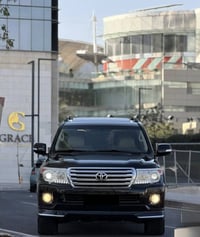 فل الفل • VXR V8 • ٧ مقاعد